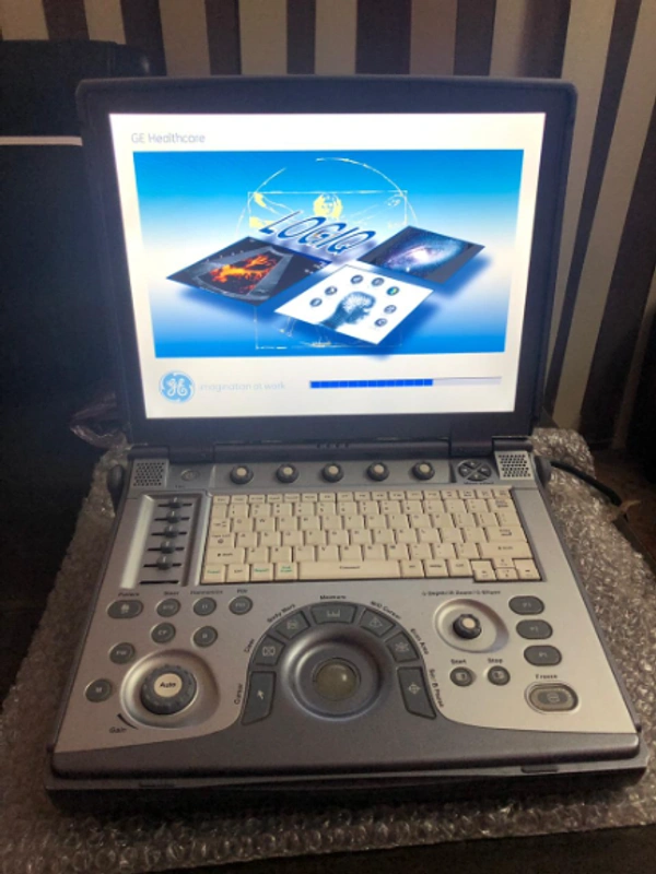 Ultrasound Eco Color Doppler Model GE Vivid e - Portable